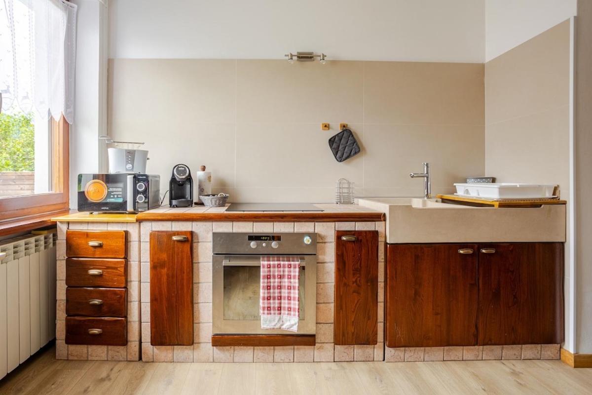 Lussuosa Suite In Montagna Con Wifi E Netflix ตาร์วีซีโอ ภายนอก รูปภาพ