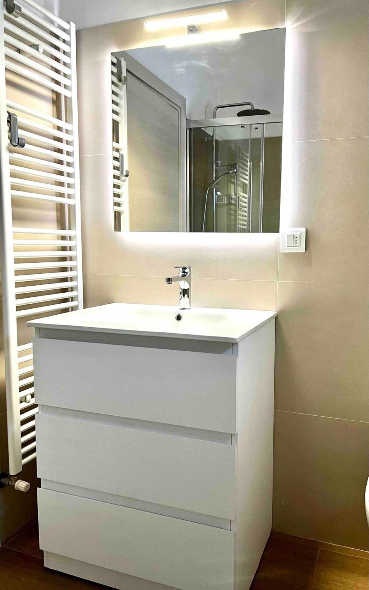 Lussuosa Suite In Montagna Con Wifi E Netflix ตาร์วีซีโอ ภายนอก รูปภาพ